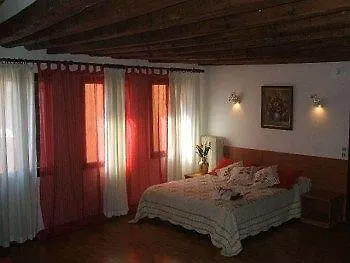 San Giacomo Venezia Oda ve Kahvaltı Venedik