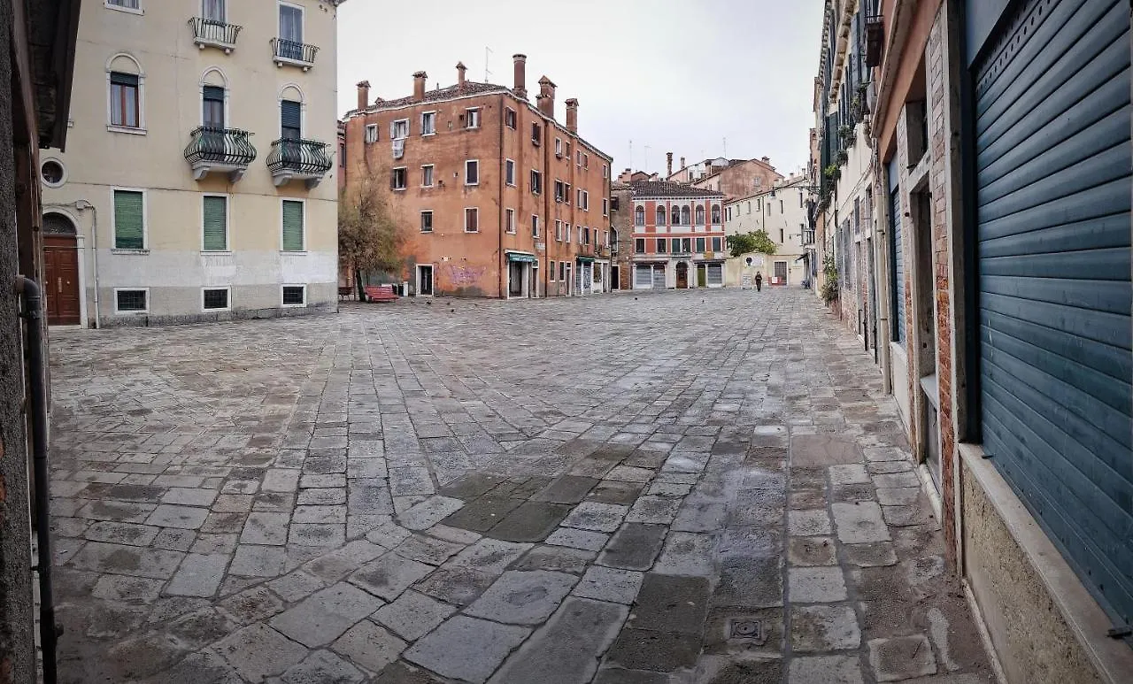 San Giacomo Venezia Oda ve Kahvaltı